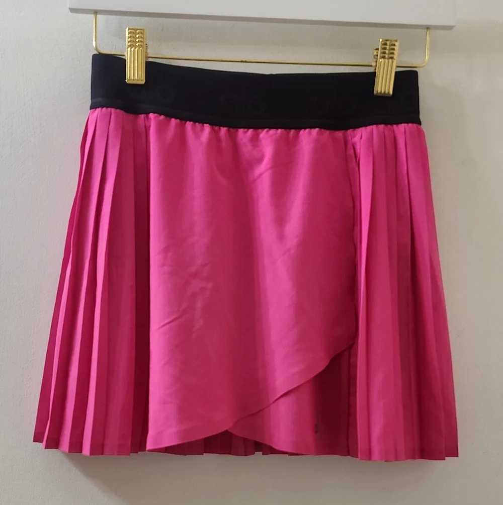 Pink Pleated Women's Skort, Size Extra Small.
